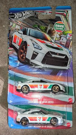 Hot Wheels Silver Series 2017 Nissan GT-R R35 7-Eleven