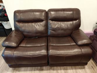 Ridgewin Leather Power Reclining Loveseat