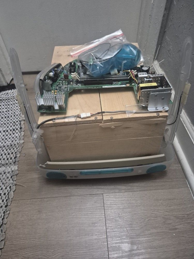 Free Imac G3(Read Description)