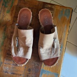 1. State Ladies Leather Flats