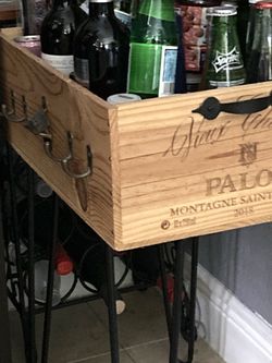 Wine table