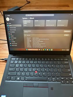 Lenovo ThinkPad X1 Carbon 7th Gen - i7 / 8GB / 256GB SSD + Charger (Works Plugged In)