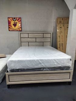 Queen size bed