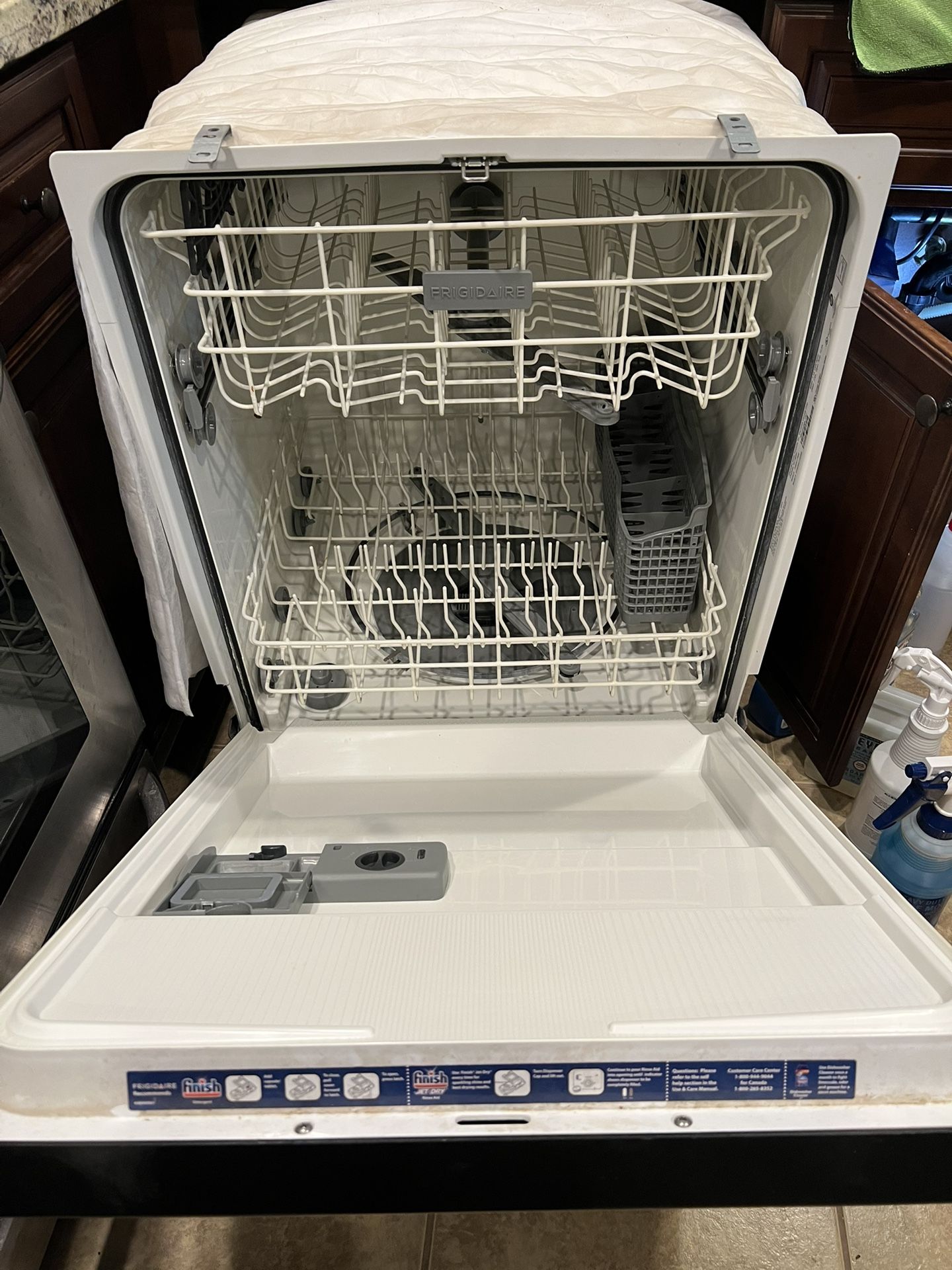 Frigidaire Dishwasher