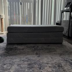 MLILY 4" Tri-Fold Memory Foam Mattress - Twin