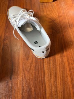 Nike summer white leather shoes