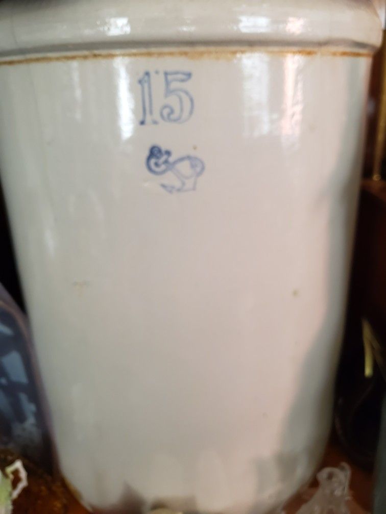 Crock/ Anchor Pottery #15