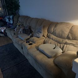 Ashley’s Furniture 6 Piece Sectional Sofa