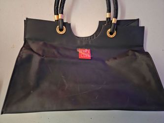 Purses and wallets