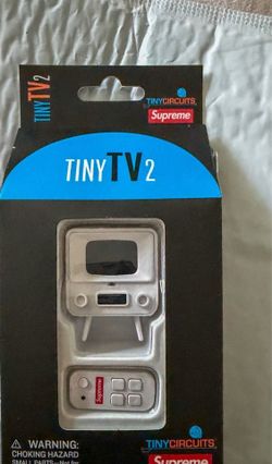 NIB Supreme SS26 Tiny TV 2
