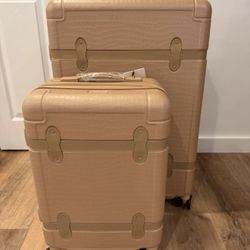 The CALPAK Hard Shell Luggage Set includes 2 limited edition hard case suitcases in a stylish ALMOND color! *** Even visiting the site currently, yo