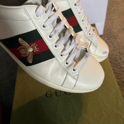Gucci Ace Sneakers (UNISEX) size 8- 8.5 MEN