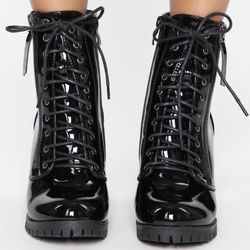 Black Combat Boots, Botines Oscuros 