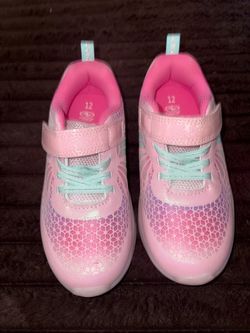 Girl shoes