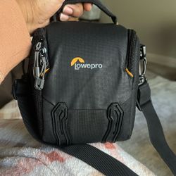 Lowepro - Adventura Go SH 120 Bag - Black