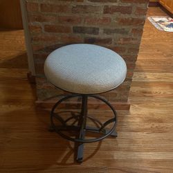 Swivel Stool