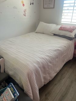 Full size Bed and Box spring
