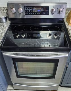 ​High-End Samsung 30" Flex Duo Stainless Steel Range – 2-in-1 Smart System Double Oven