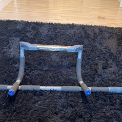 Pull Up Bar