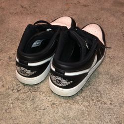 Jordan 1 Low Black and White 