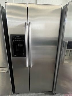 Refrigerator GE 33”