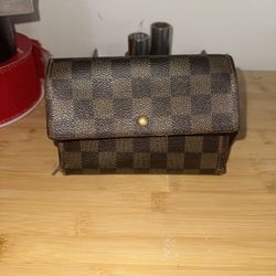 Authentic 	Louis Vuitton Porte-Trésor Étui Papier Wallet