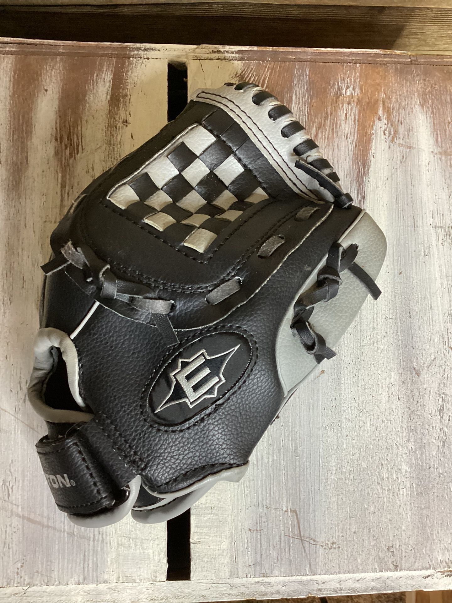 Baseball T-Ball Glove Easton EKP 9500 Youth 9.5”
