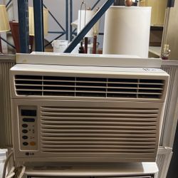 6,500 Btu LG Air Conditioner In Excellent Cooling Condition