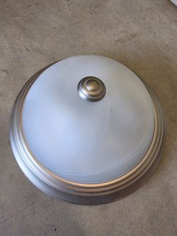 Ceiling light fixtures