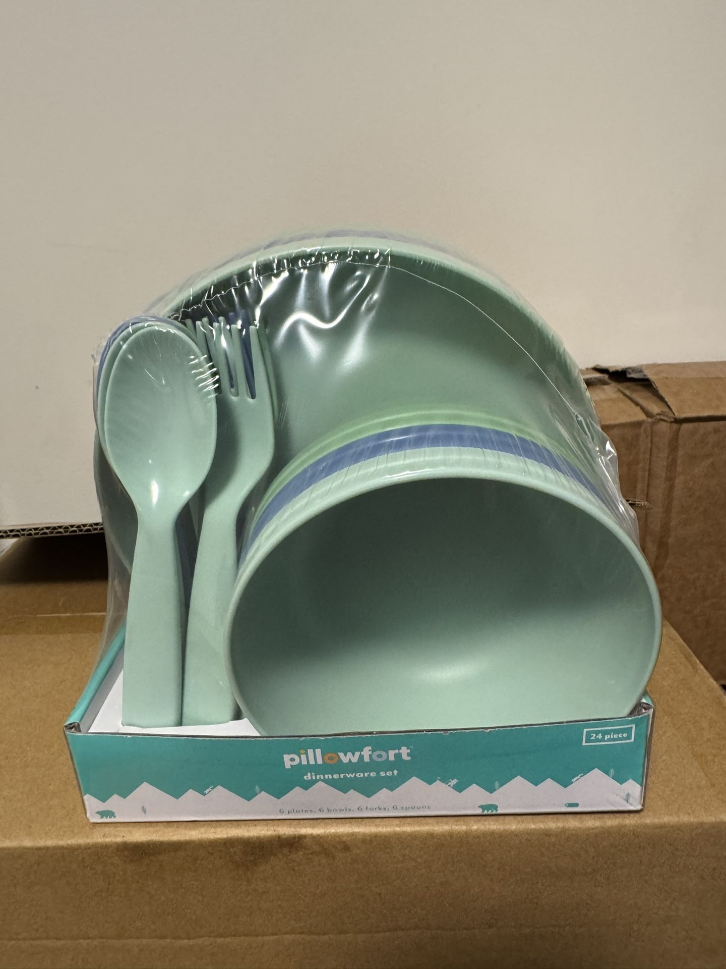 Dinnerware Set 
