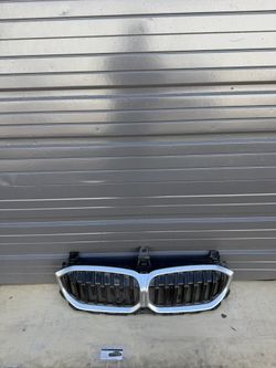 BMW 3 SERIES G20 LCI ORIGINAL OEM FRONT GRILLE ASSEMBLY 2023-2026