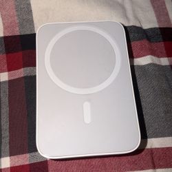 Brand New Magnetic iPhone Portable Charger 