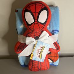 Spider-Man Shaped Pillow & Throw Set