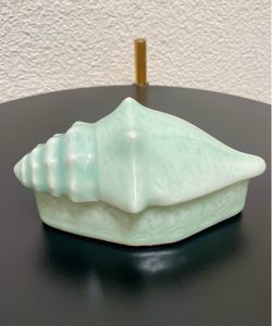2 Vintage Chinese Celadon Glazed Porcelain Shell Trinket Boxes