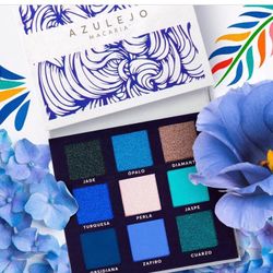 Eyeshadow palette