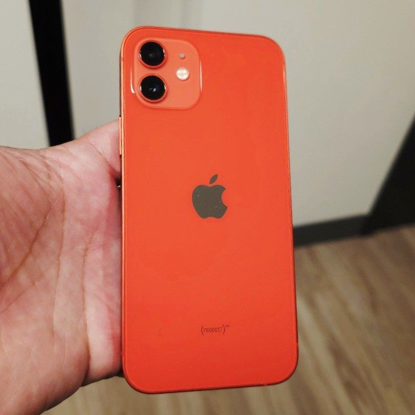 Unlocked iPhone 12 Excellent Condition 64GB Works With All Carriers