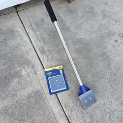 Floor scraper and blade