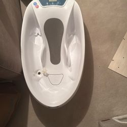 Infant Tub Baby Patent Aqua Scale 3-in-1 Digital Scale Water Thermometer and Infant Tub