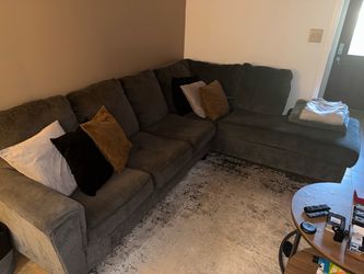 Couch set