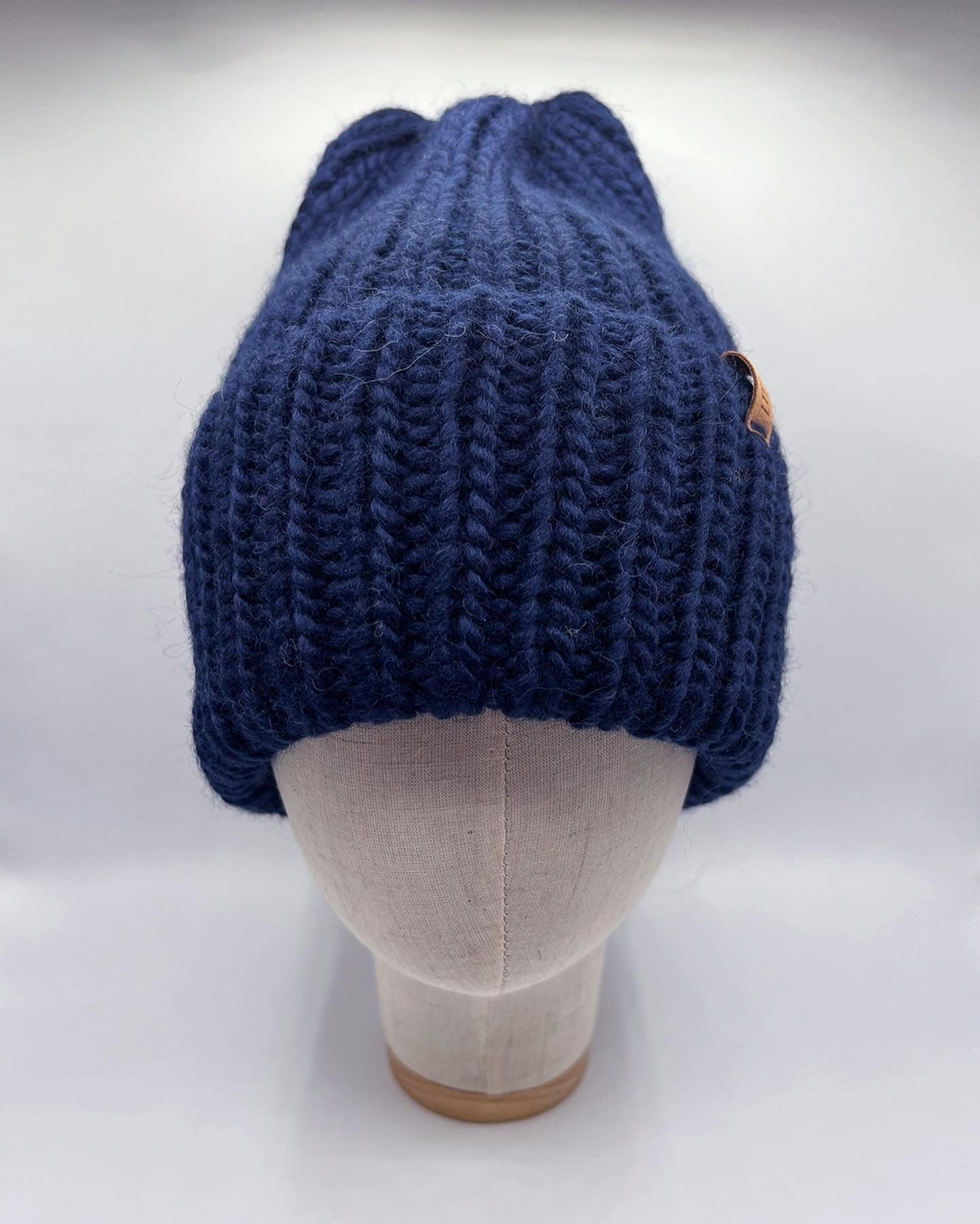 Handmade Knitted Hat + Snood Set — Thick Knit, Cozy Winter  display picture 3