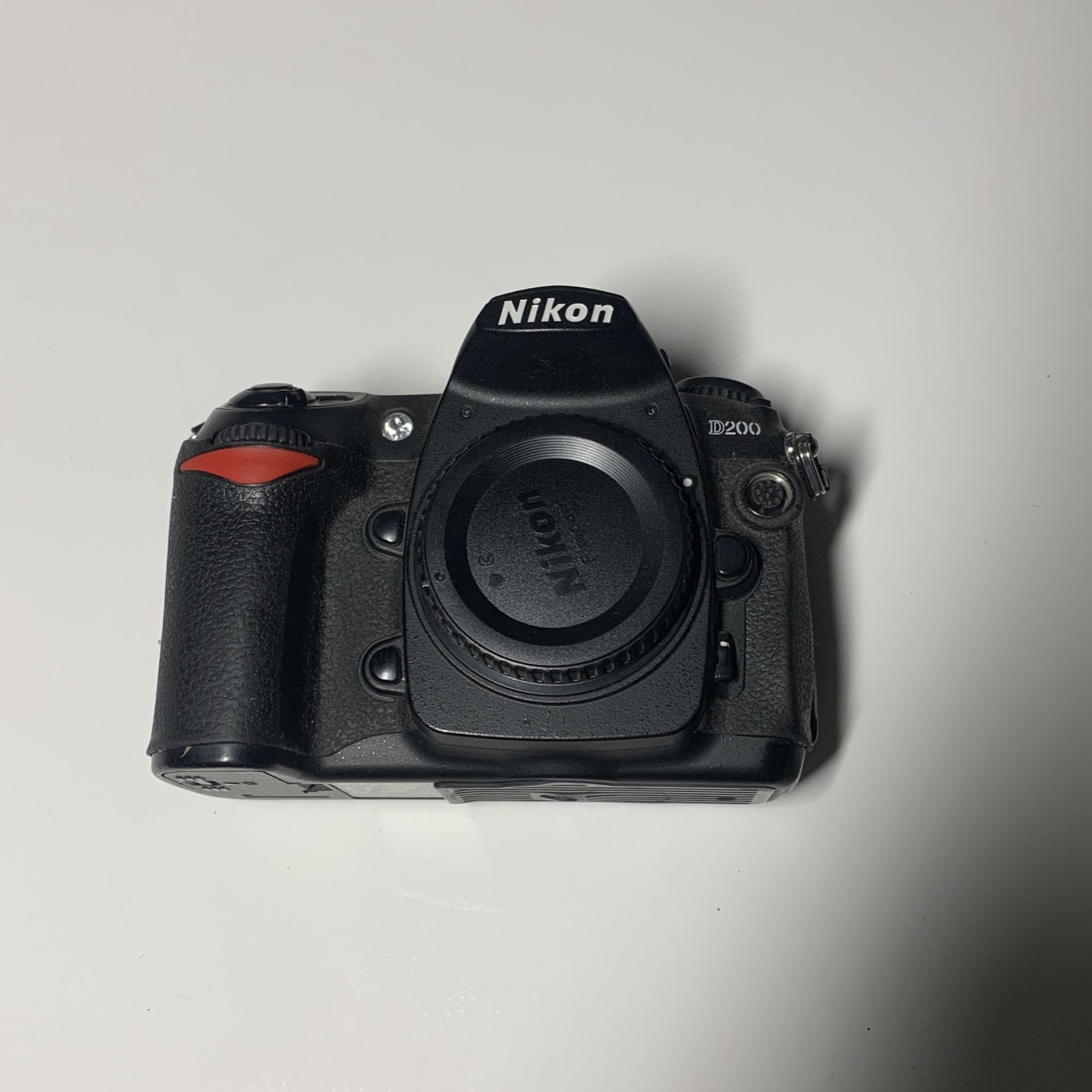 Nikon D200