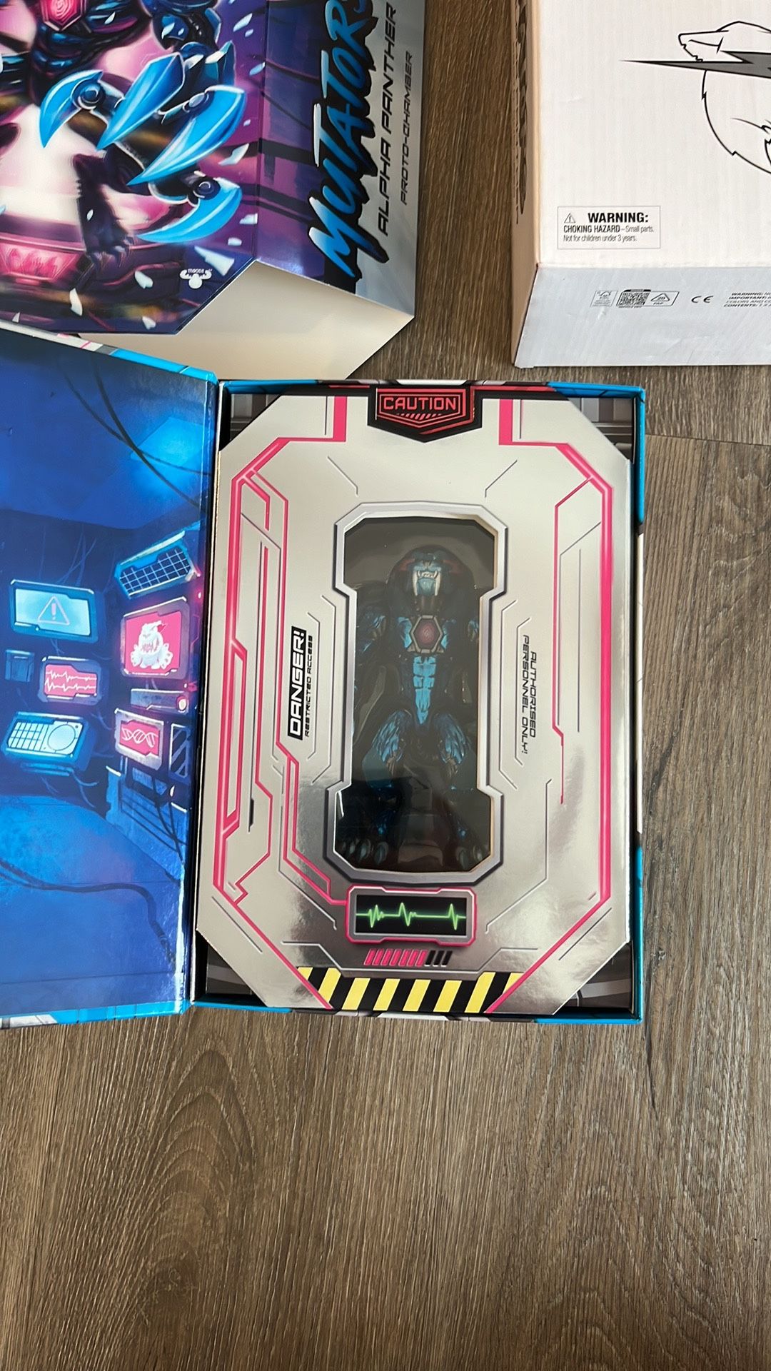 SDCC 2024 Moose Toys Exclusive MrBeast Lab Alpha Panther Mutator