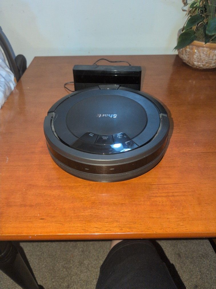 Shark Robot Vacuum