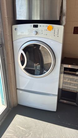 Nice like new GE gas dryer