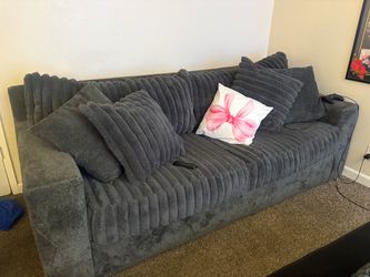 100 ‘ tv Living room set