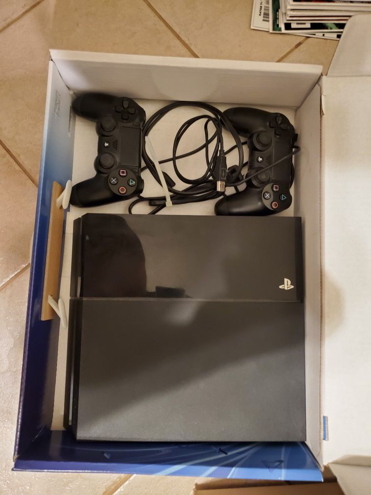 PS4 500GB Original Launch Day System