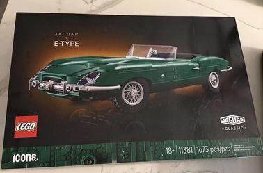 LEGO Icons Jaguar E-Type (11381)