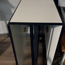 Craft table 