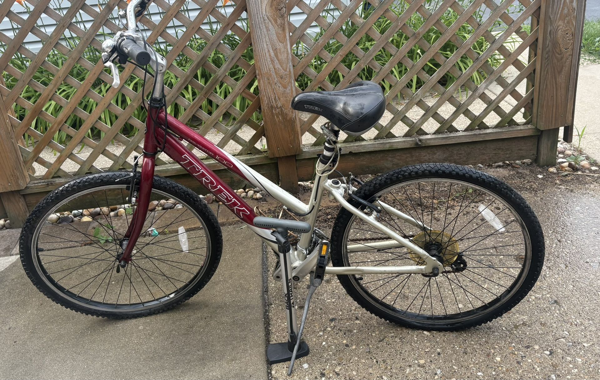 Trek Navigator 100 26” Tires Comfort Seat
