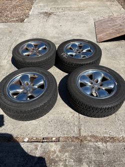 Snow tires
